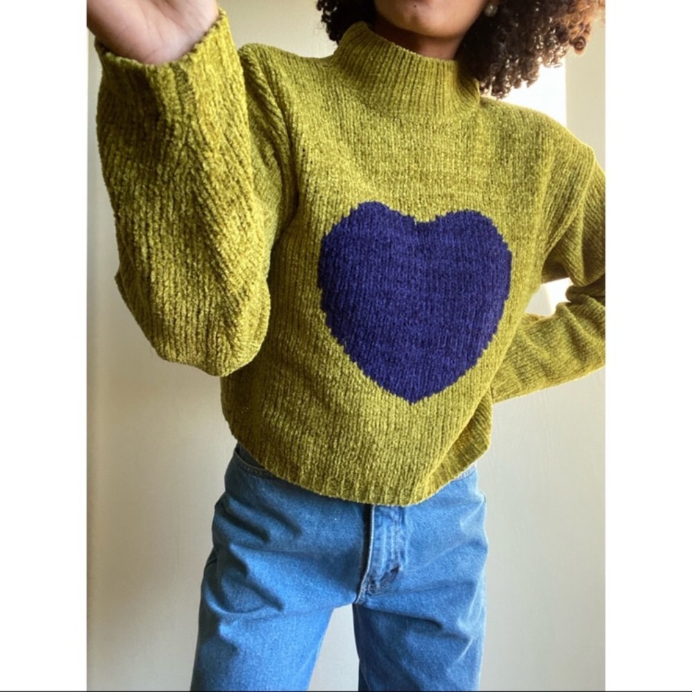 Vintage Heart Sweater